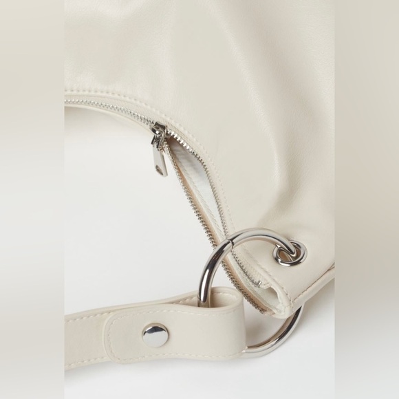 🎁 FREE ADD ON Like New H&M | Light Beige Faux Leather Medium Size Bag - Picture 2 of 4